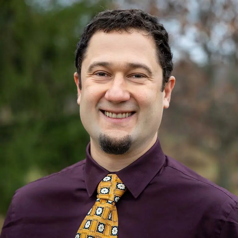 Headshot photo of Samson Lotven